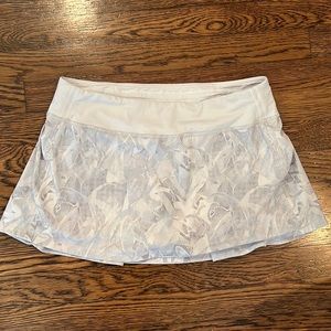 lululemon athletic skirt, size 8 regular